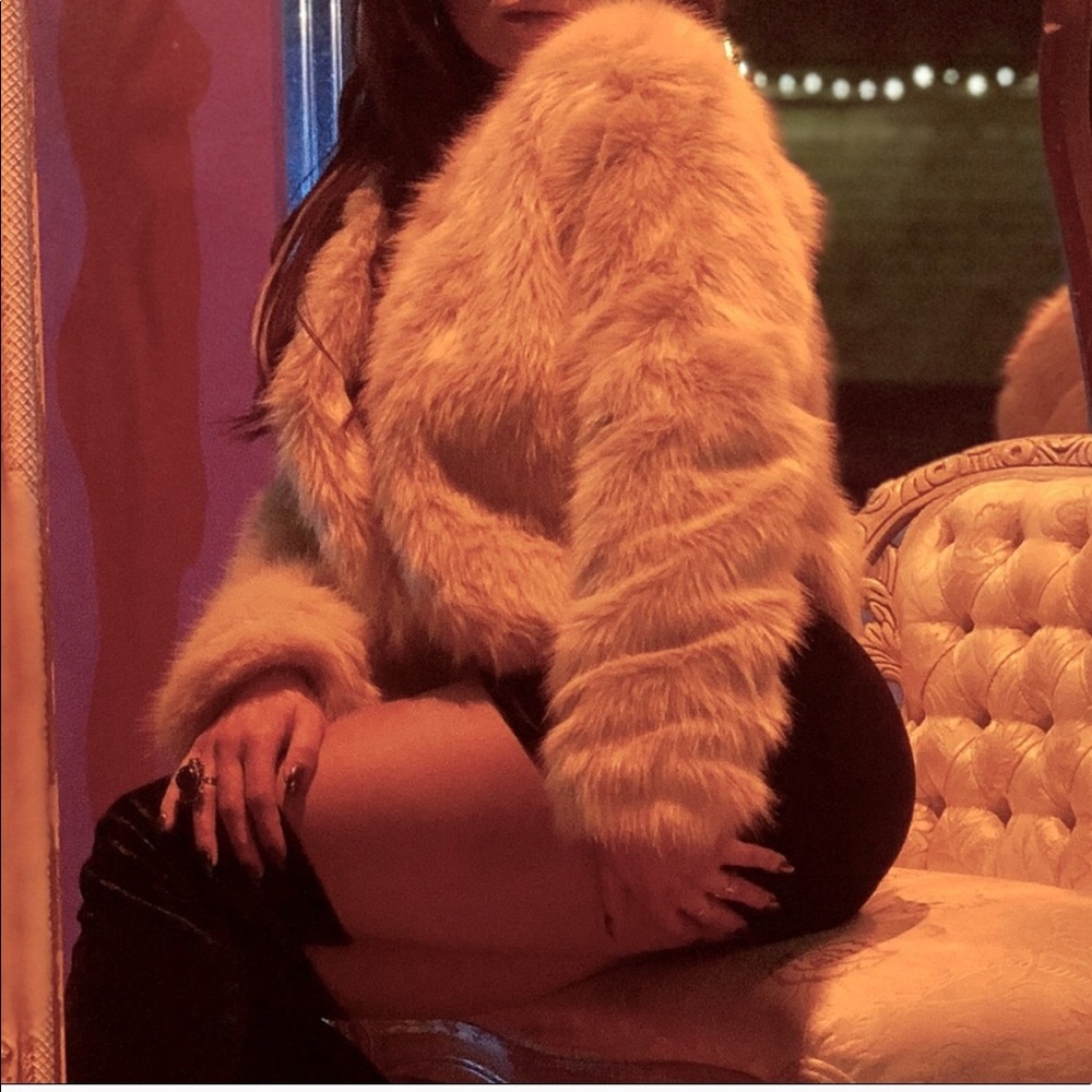 Faux fur fashion nova cropped jacket